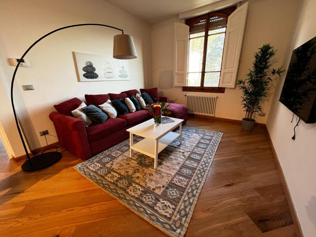 Chic Apt In Villa - Dolcevita Holiday Firenze Bagian luar foto