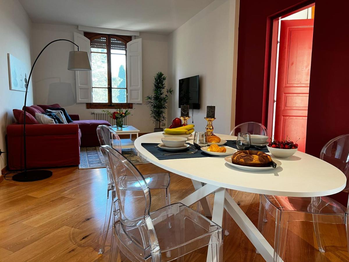 Chic Apt In Villa - Dolcevita Holiday Firenze Bagian luar foto