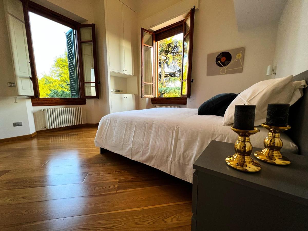 Chic Apt In Villa - Dolcevita Holiday Firenze Bagian luar foto