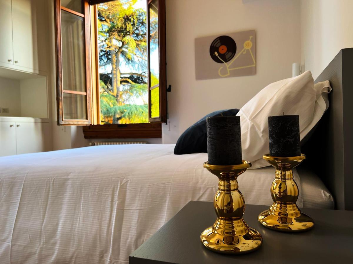 Chic Apt In Villa - Dolcevita Holiday Firenze Bagian luar foto