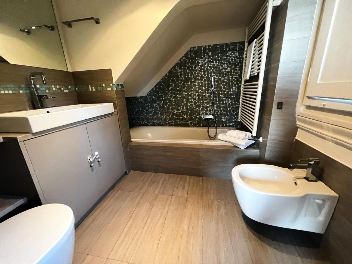 Chic Apt In Villa - Dolcevita Holiday Firenze Bagian luar foto