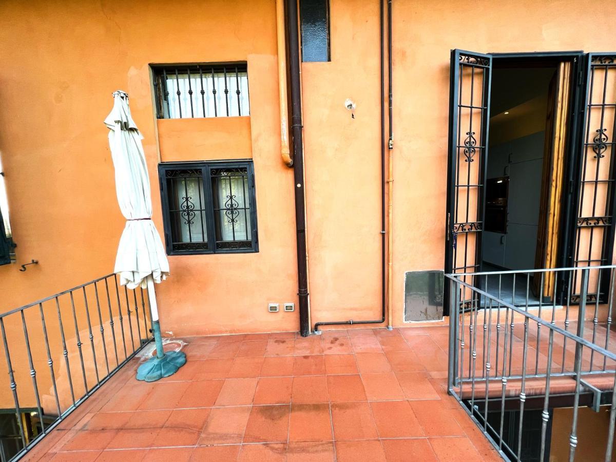 Chic Apt In Villa - Dolcevita Holiday Firenze Bagian luar foto