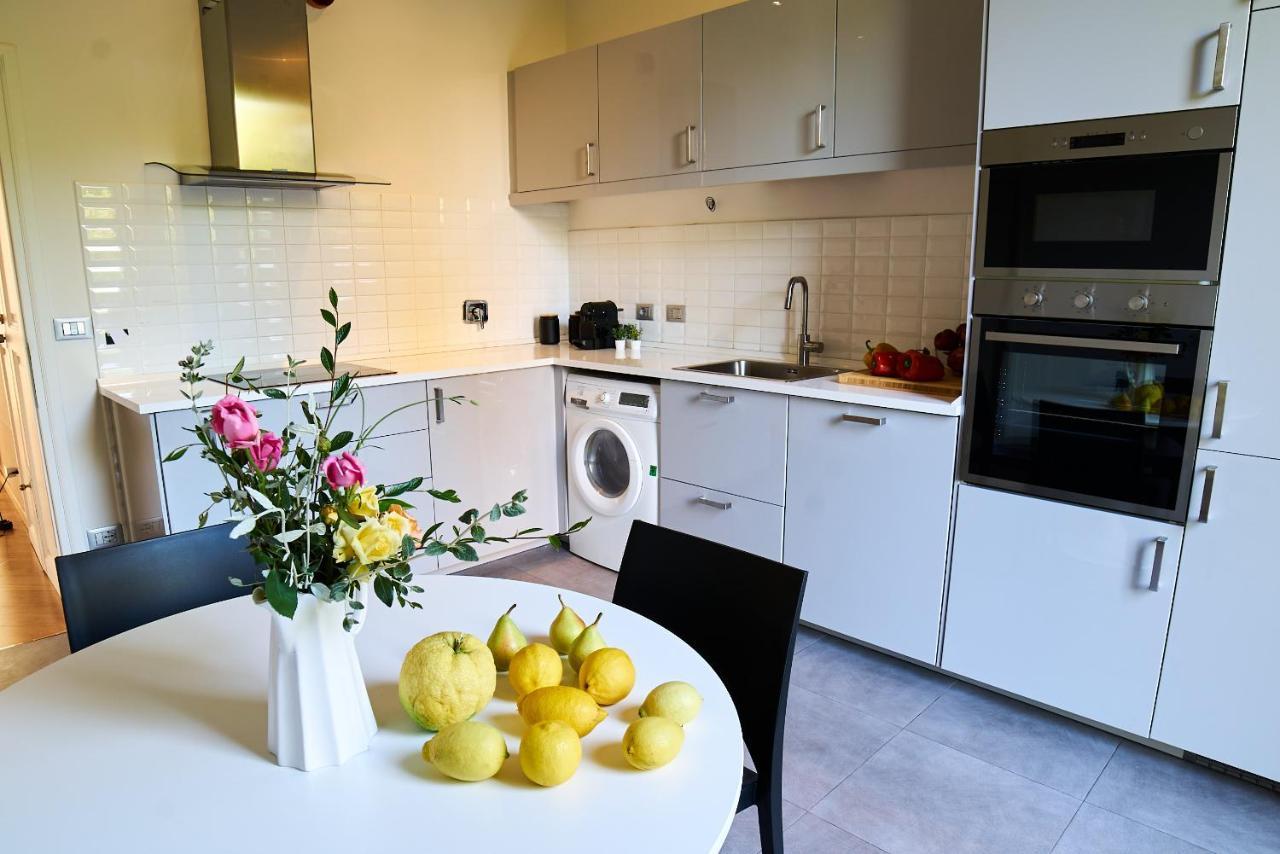 Chic Apt In Villa - Dolcevita Holiday Firenze Bagian luar foto