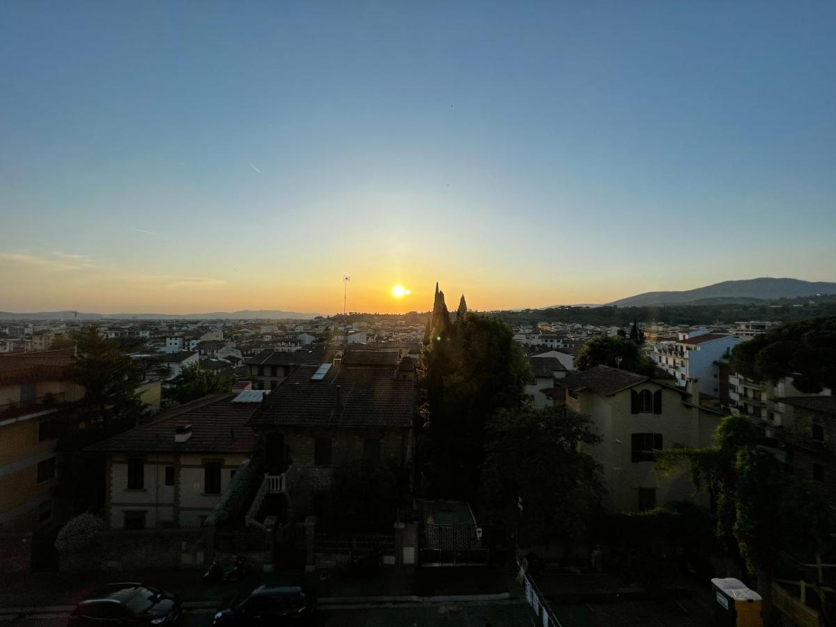 Chic Apt In Villa - Dolcevita Holiday Firenze Bagian luar foto