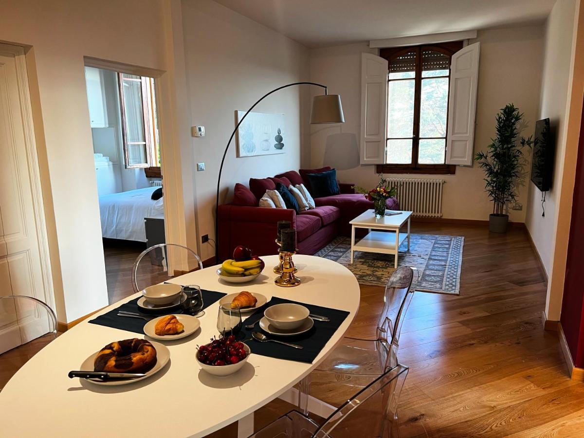 Chic Apt In Villa - Dolcevita Holiday Firenze Bagian luar foto
